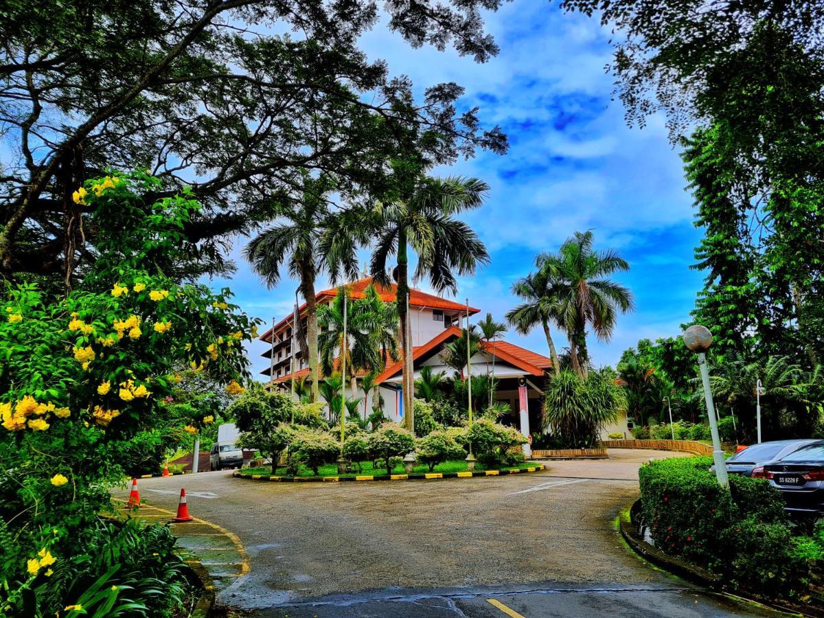 Sabah Hotel Sandakan Buitenkant foto